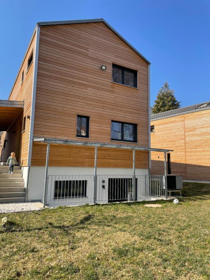 Helle Souterrain Wohnung In Laufnaehe Zum Woerthsee Worthsee Eksteriør billede